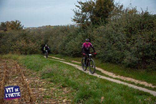 DE-LYVETTE-A-LORGE-25-006