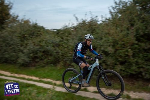 DE-LYVETTE-A-LORGE-25-007