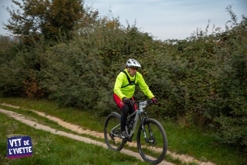 DE-LYVETTE-A-LORGE-25-008