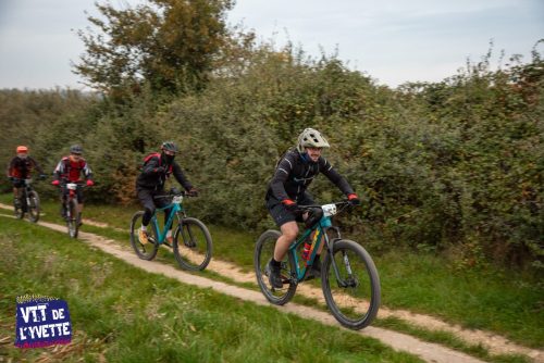 DE-LYVETTE-A-LORGE-25-017