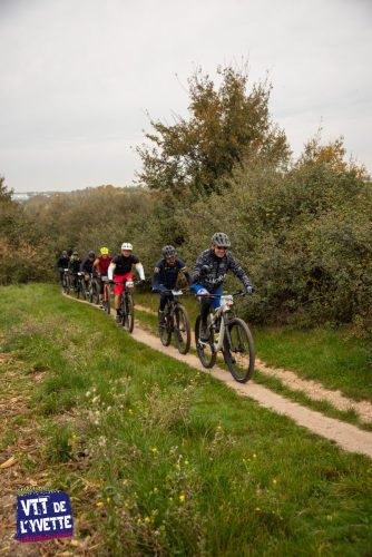 DE-LYVETTE-A-LORGE-25-037