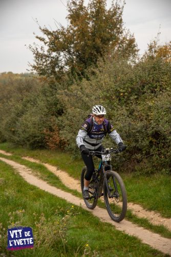 DE-LYVETTE-A-LORGE-25-038