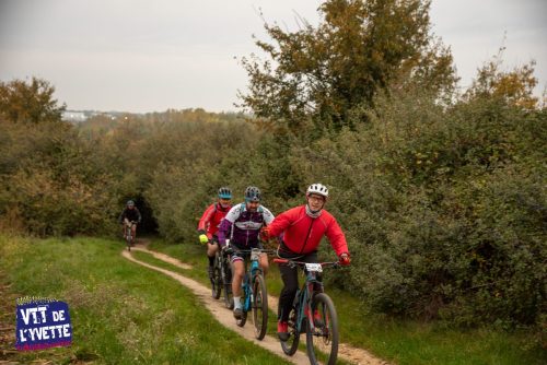 DE-LYVETTE-A-LORGE-25-040