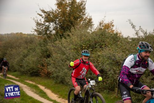 DE-LYVETTE-A-LORGE-25-042