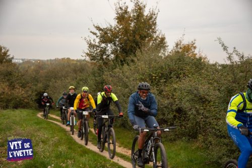 DE-LYVETTE-A-LORGE-25-046