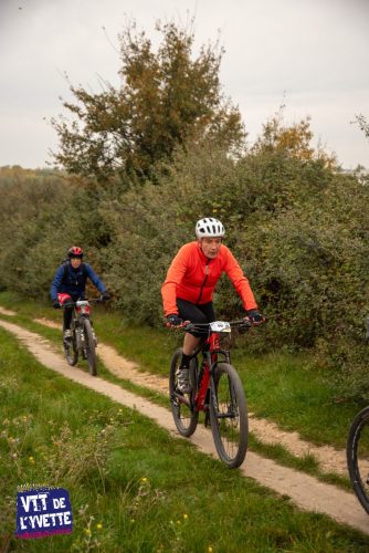 DE-LYVETTE-A-LORGE-25-060