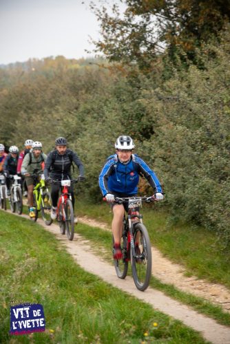 DE-LYVETTE-A-LORGE-25-070