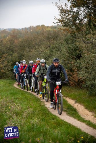 DE-LYVETTE-A-LORGE-25-071