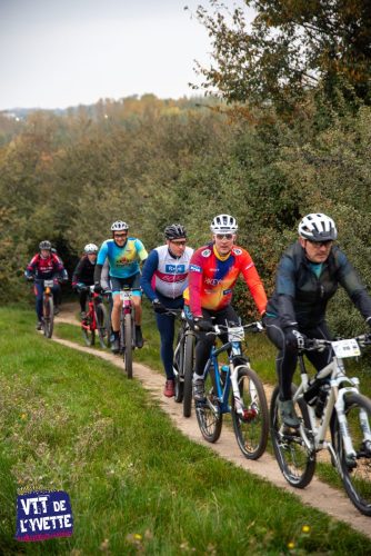 DE-LYVETTE-A-LORGE-25-073