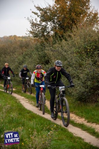 DE-LYVETTE-A-LORGE-25-079