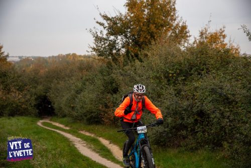 DE-LYVETTE-A-LORGE-25-082