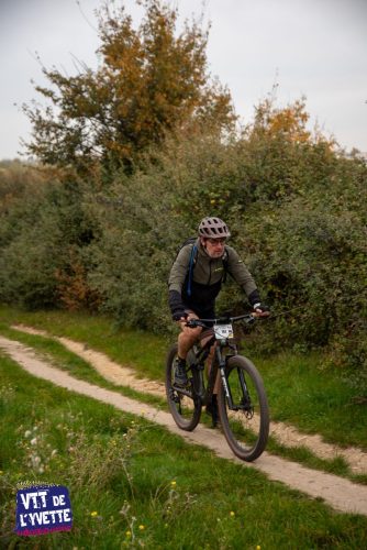 DE-LYVETTE-A-LORGE-25-086