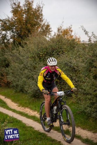 DE-LYVETTE-A-LORGE-25-091