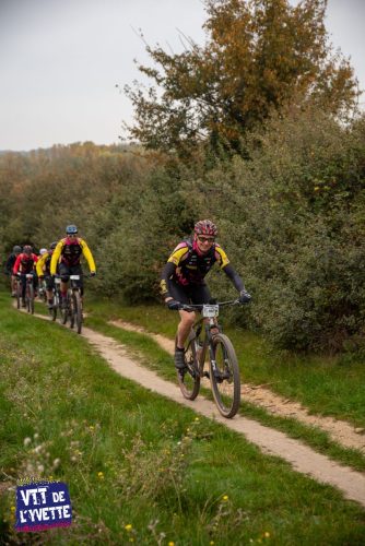 DE-LYVETTE-A-LORGE-25-095