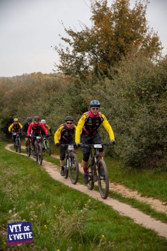 DE-LYVETTE-A-LORGE-25-096