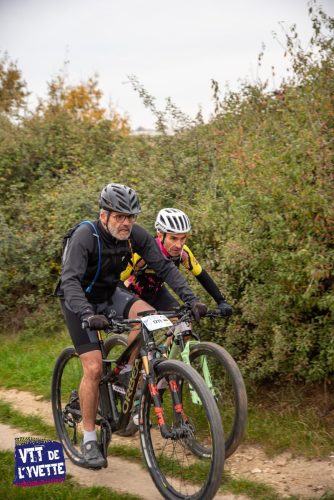 DE-LYVETTE-A-LORGE-25-098