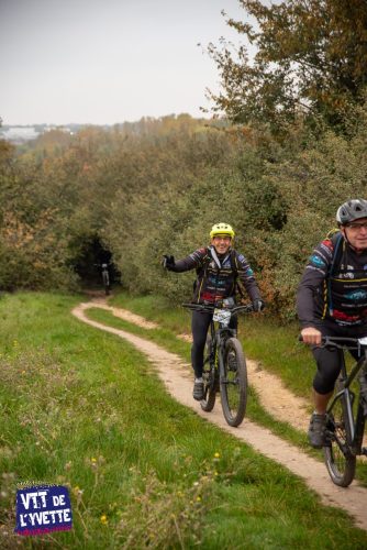 DE-LYVETTE-A-LORGE-25-111