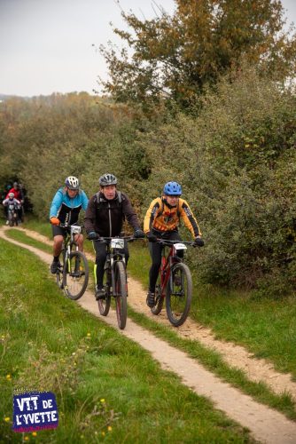 DE-LYVETTE-A-LORGE-25-117