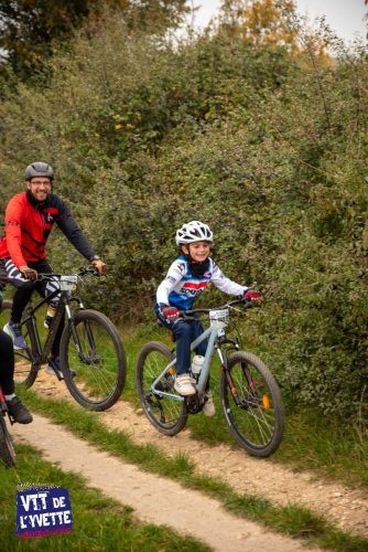 DE-LYVETTE-A-LORGE-25-118