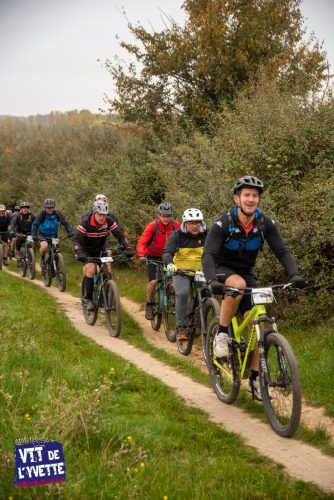 DE-LYVETTE-A-LORGE-25-127