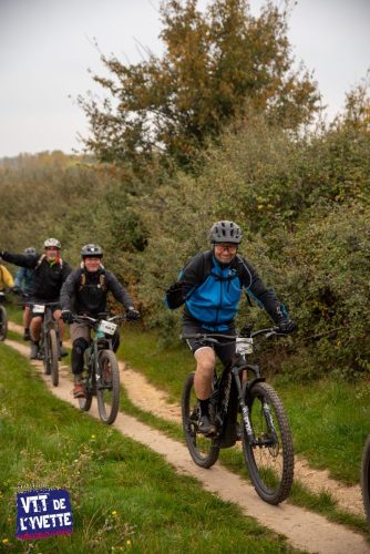 DE-LYVETTE-A-LORGE-25-128