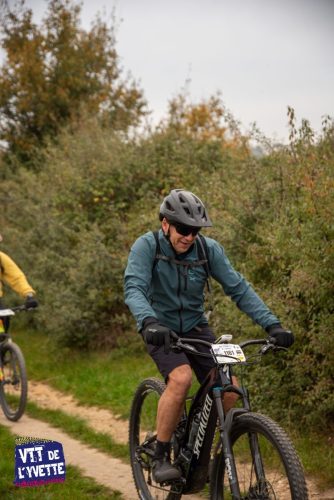 DE-LYVETTE-A-LORGE-25-130