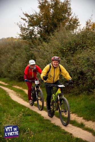 DE-LYVETTE-A-LORGE-25-131