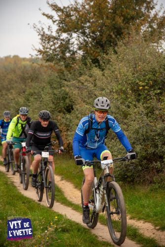 DE-LYVETTE-A-LORGE-25-133