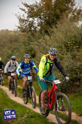 DE-LYVETTE-A-LORGE-25-135