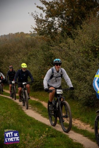 DE-LYVETTE-A-LORGE-25-136