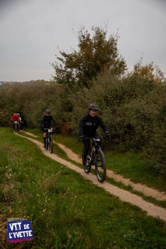 DE-LYVETTE-A-LORGE-25-140