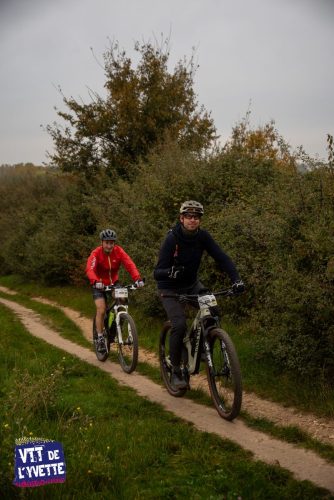 DE-LYVETTE-A-LORGE-25-146