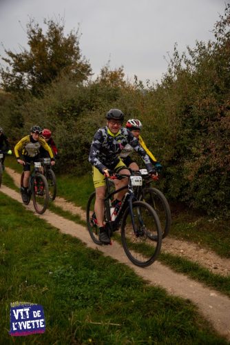 DE-LYVETTE-A-LORGE-25-149