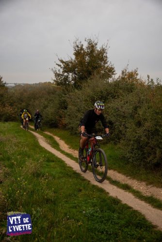 DE-LYVETTE-A-LORGE-25-150