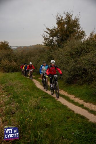 DE-LYVETTE-A-LORGE-25-155