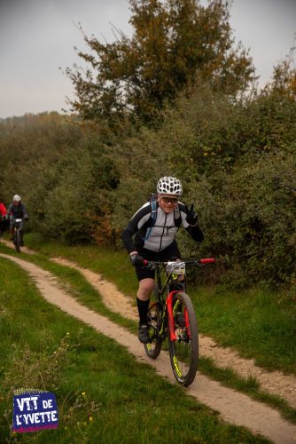 DE-LYVETTE-A-LORGE-25-180