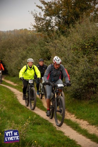 DE-LYVETTE-A-LORGE-25-181