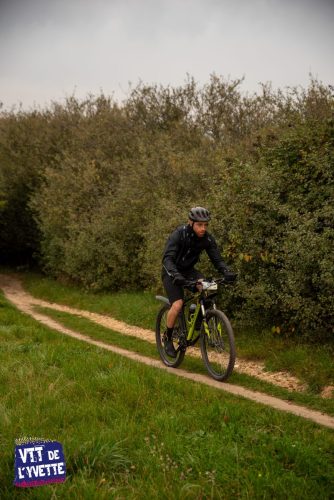 DE-LYVETTE-A-LORGE-25-193