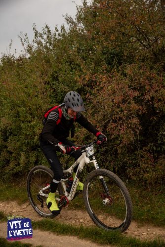 DE-LYVETTE-A-LORGE-25-199