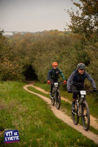 DE-LYVETTE-A-LORGE-25-202