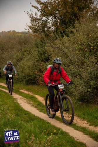 DE-LYVETTE-A-LORGE-25-209