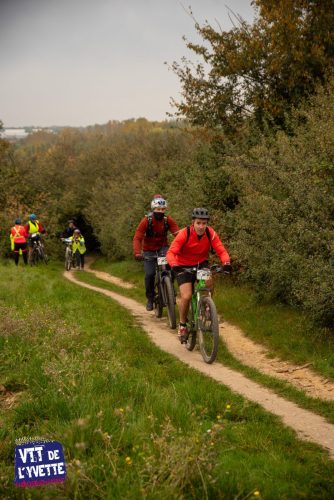 DE-LYVETTE-A-LORGE-25-213