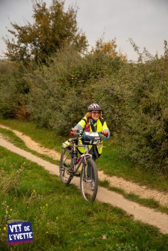 DE-LYVETTE-A-LORGE-25-215