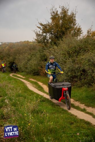 DE-LYVETTE-A-LORGE-25-225