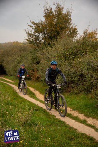 DE-LYVETTE-A-LORGE-25-229