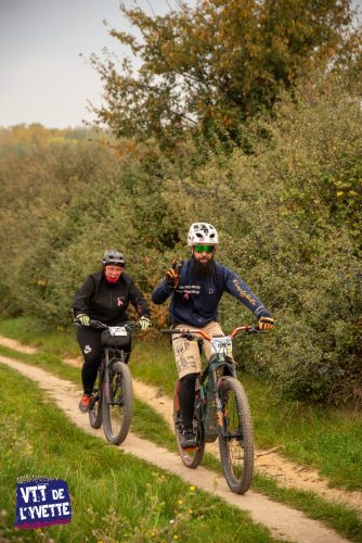 DE-LYVETTE-A-LORGE-25-238