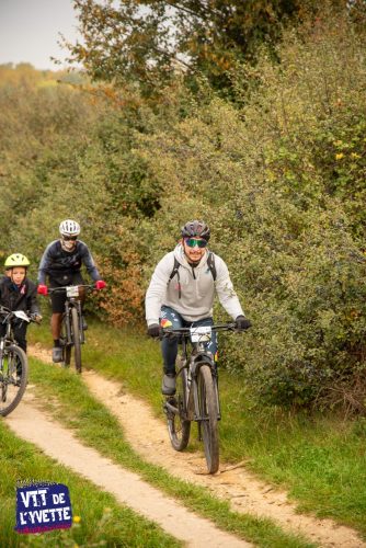 DE-LYVETTE-A-LORGE-25-240