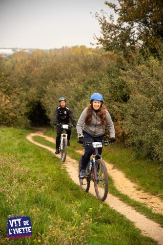 DE-LYVETTE-A-LORGE-25-249