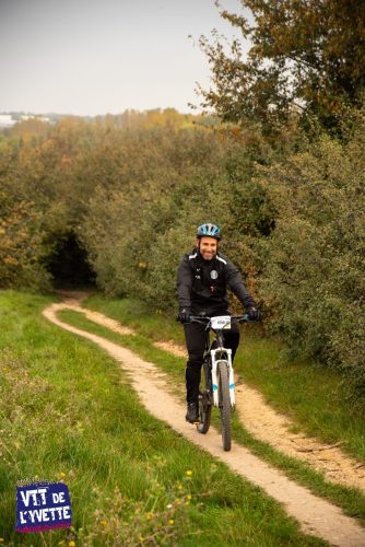 DE-LYVETTE-A-LORGE-25-250