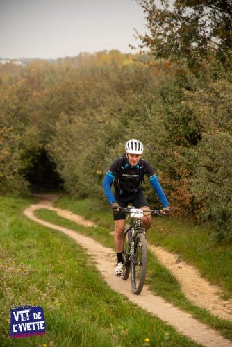 DE-LYVETTE-A-LORGE-25-251